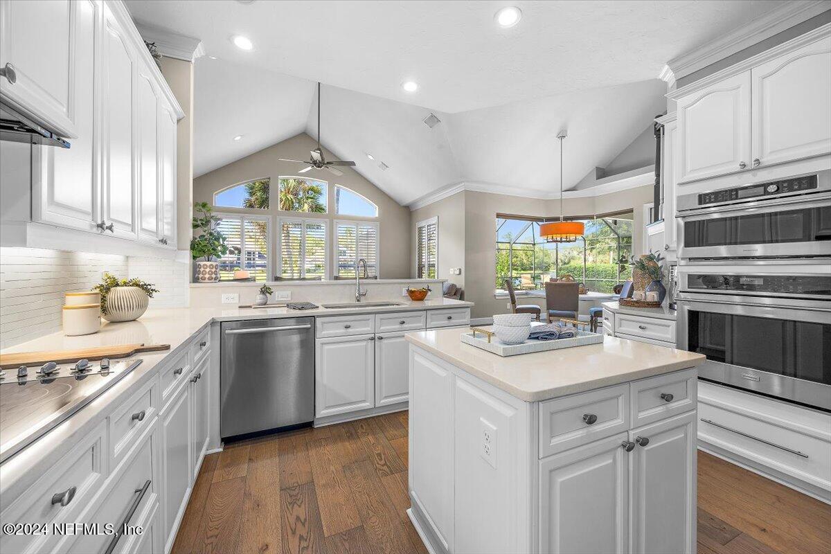 401 CLEARWATER Drive
