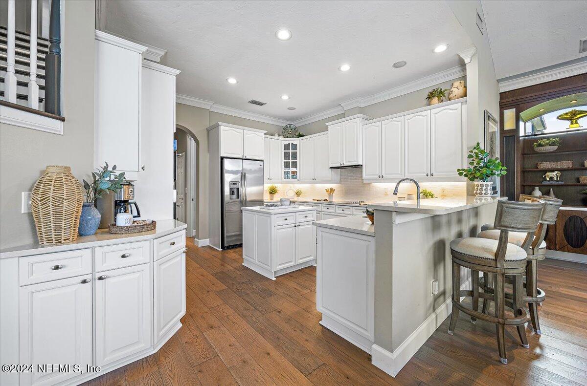 401 CLEARWATER Drive