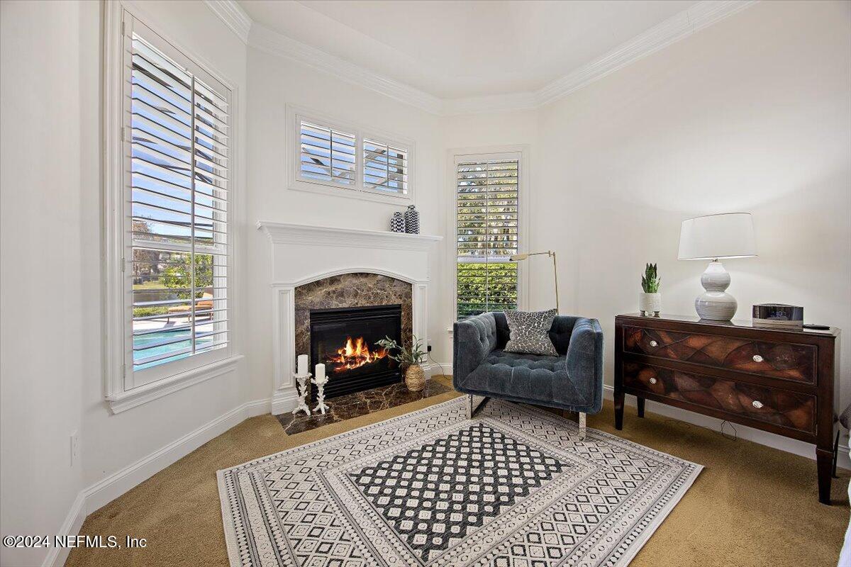 401 CLEARWATER Drive