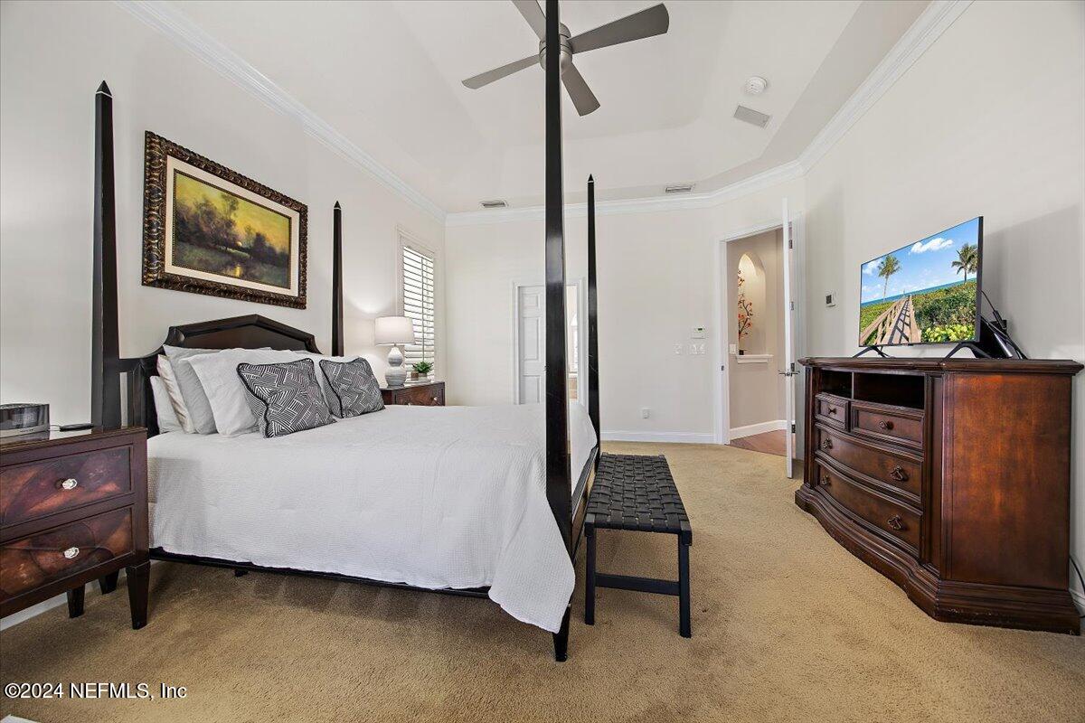 401 CLEARWATER Drive