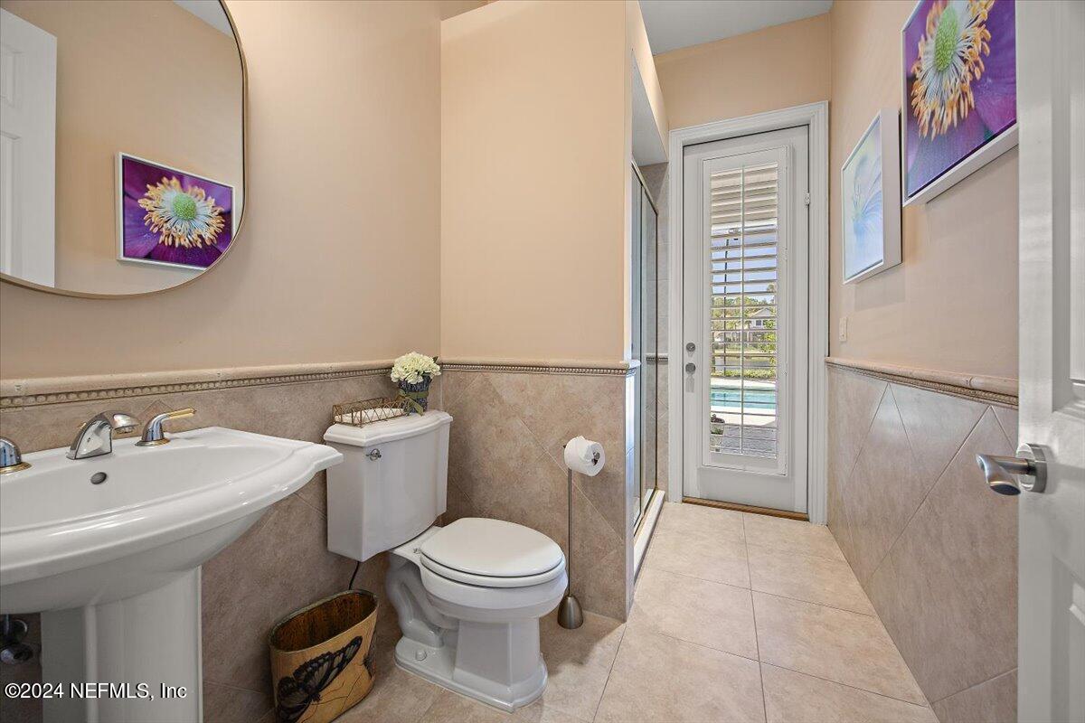 401 CLEARWATER Drive