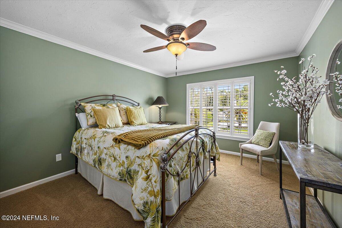 401 CLEARWATER Drive