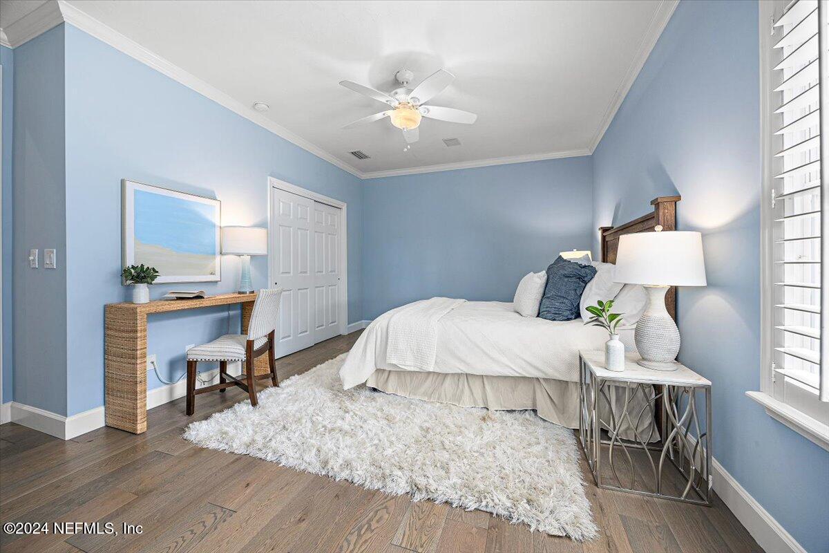 401 CLEARWATER Drive