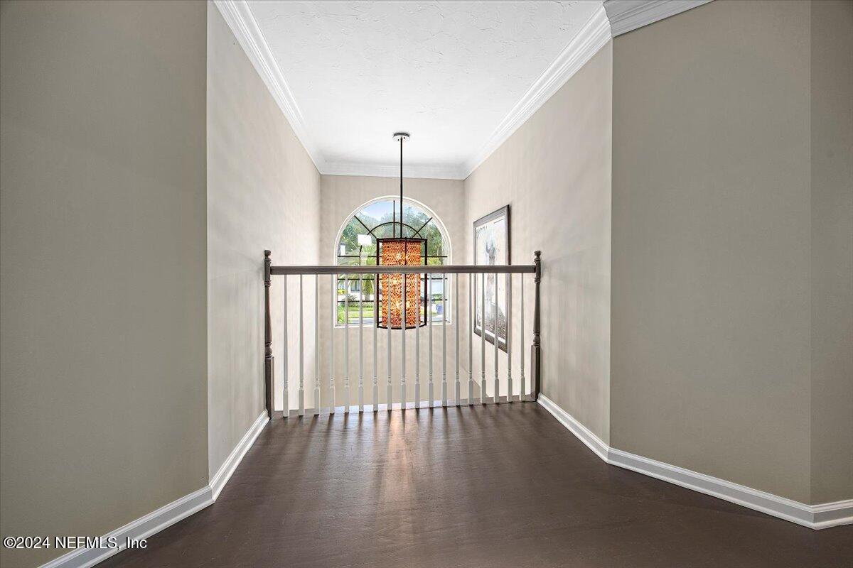 401 CLEARWATER Drive