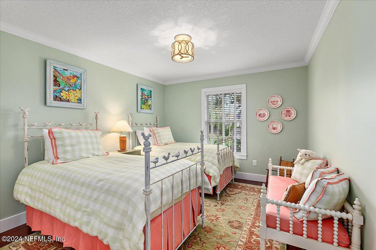 1569 HARBOUR CLUB Drive