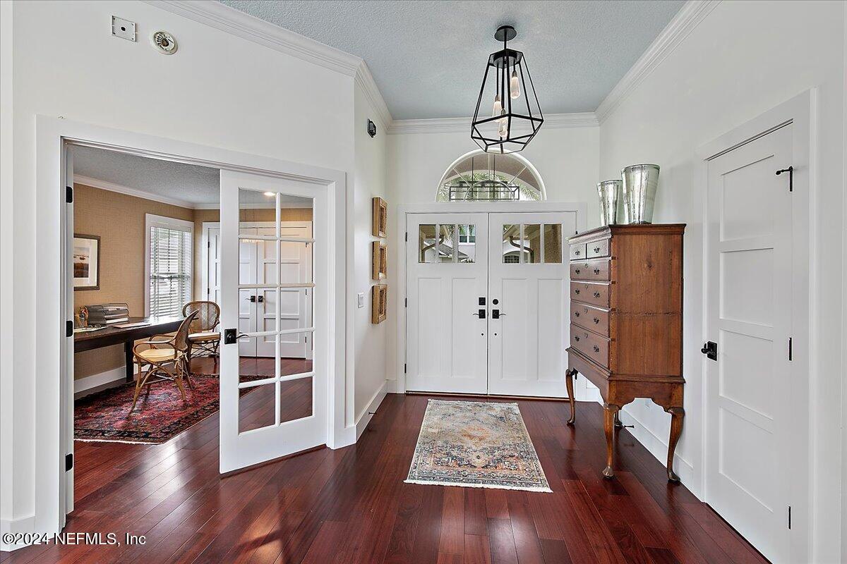 1569 HARBOUR CLUB Drive