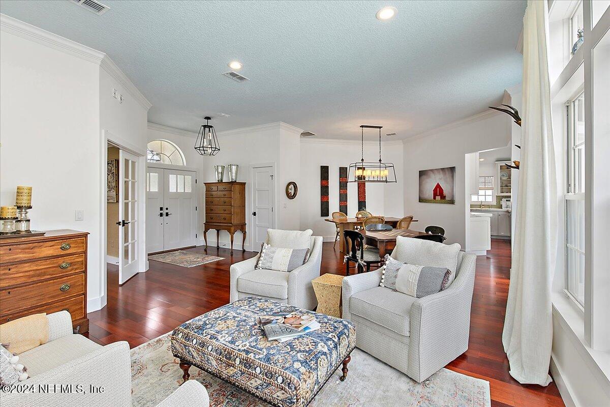 1569 HARBOUR CLUB Drive