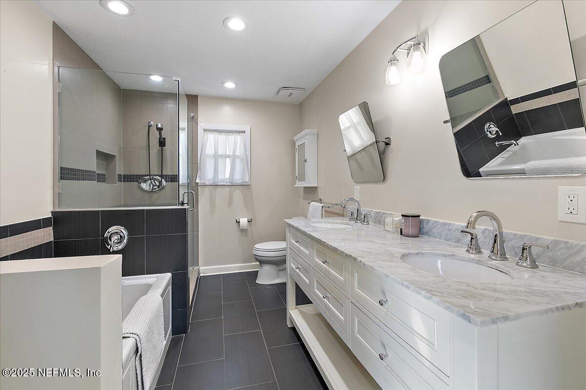 13844 SEVEN PINES Drive