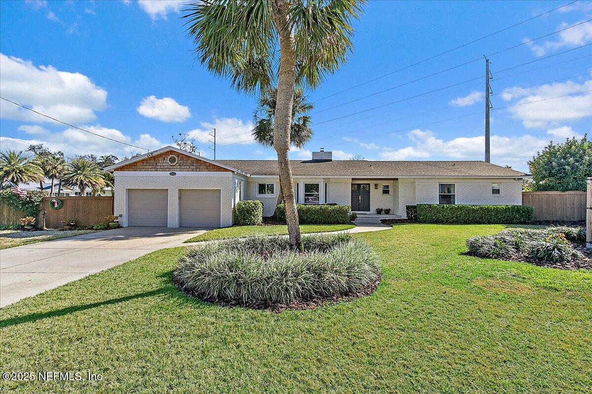 13844 SEVEN PINES Drive