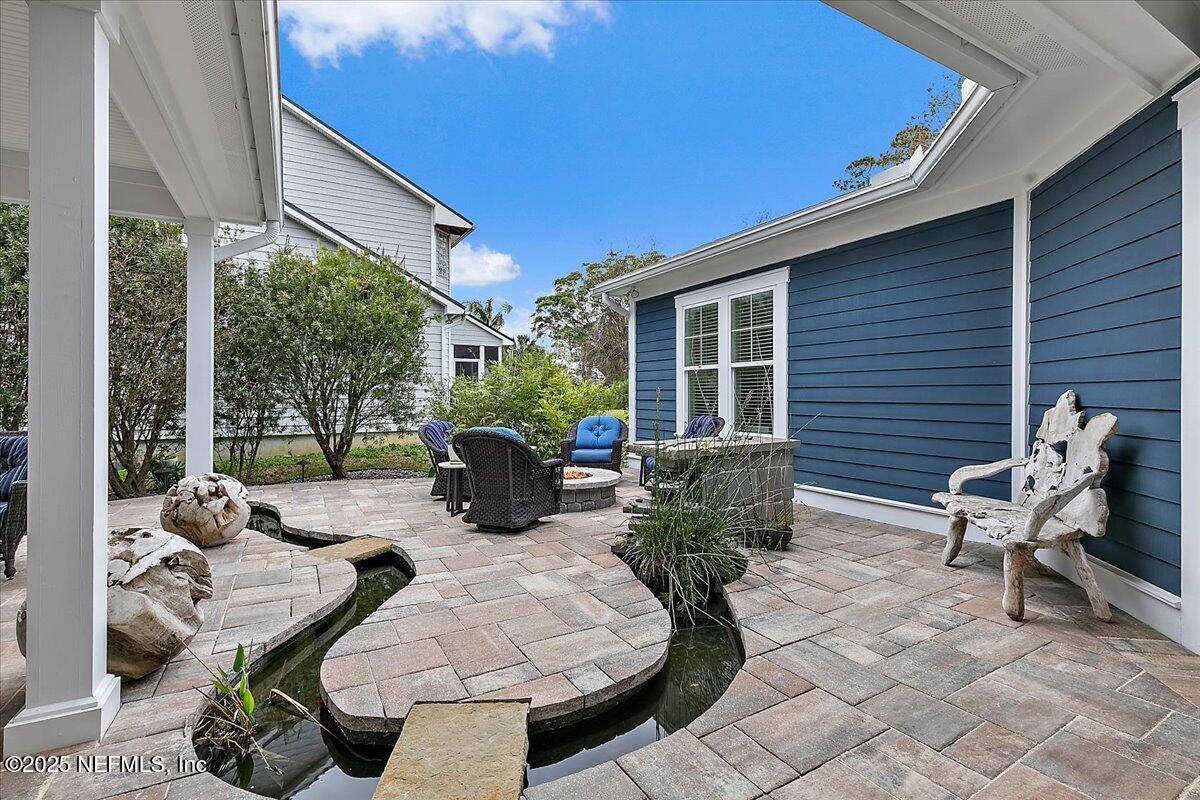 31 MONTEREY Street