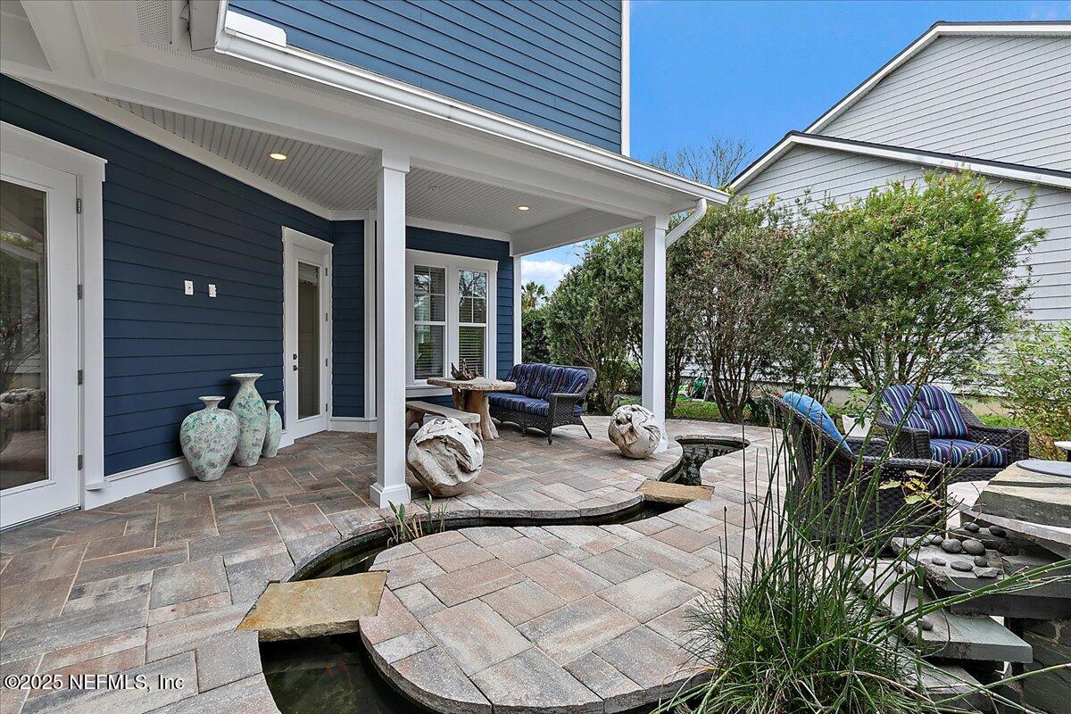 31 MONTEREY Street