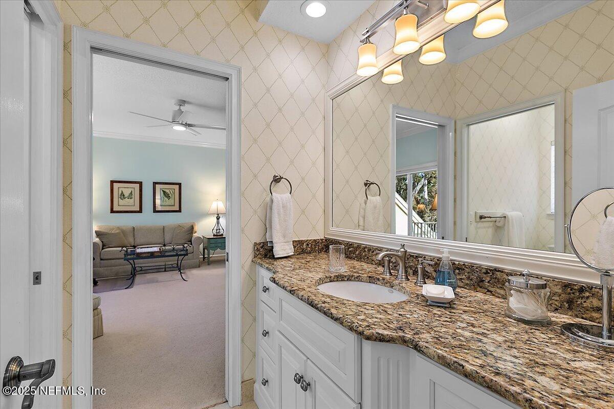 261 LINKSIDE Circle