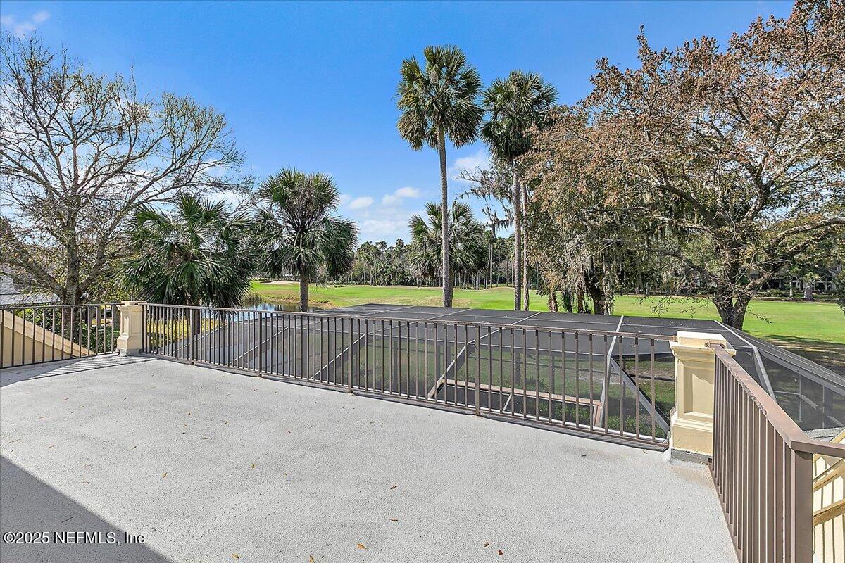 261 LINKSIDE Circle