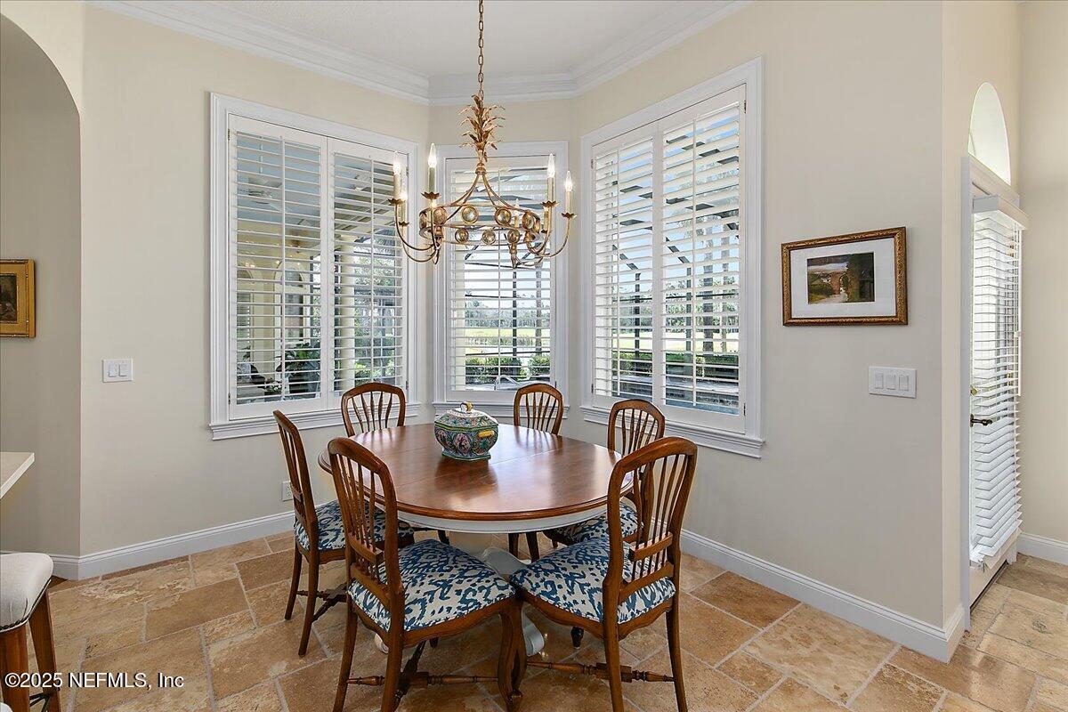 261 LINKSIDE Circle