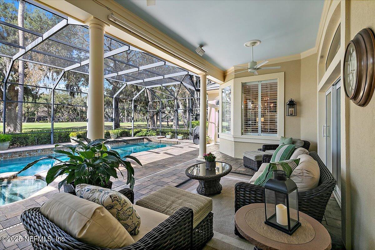 261 LINKSIDE Circle