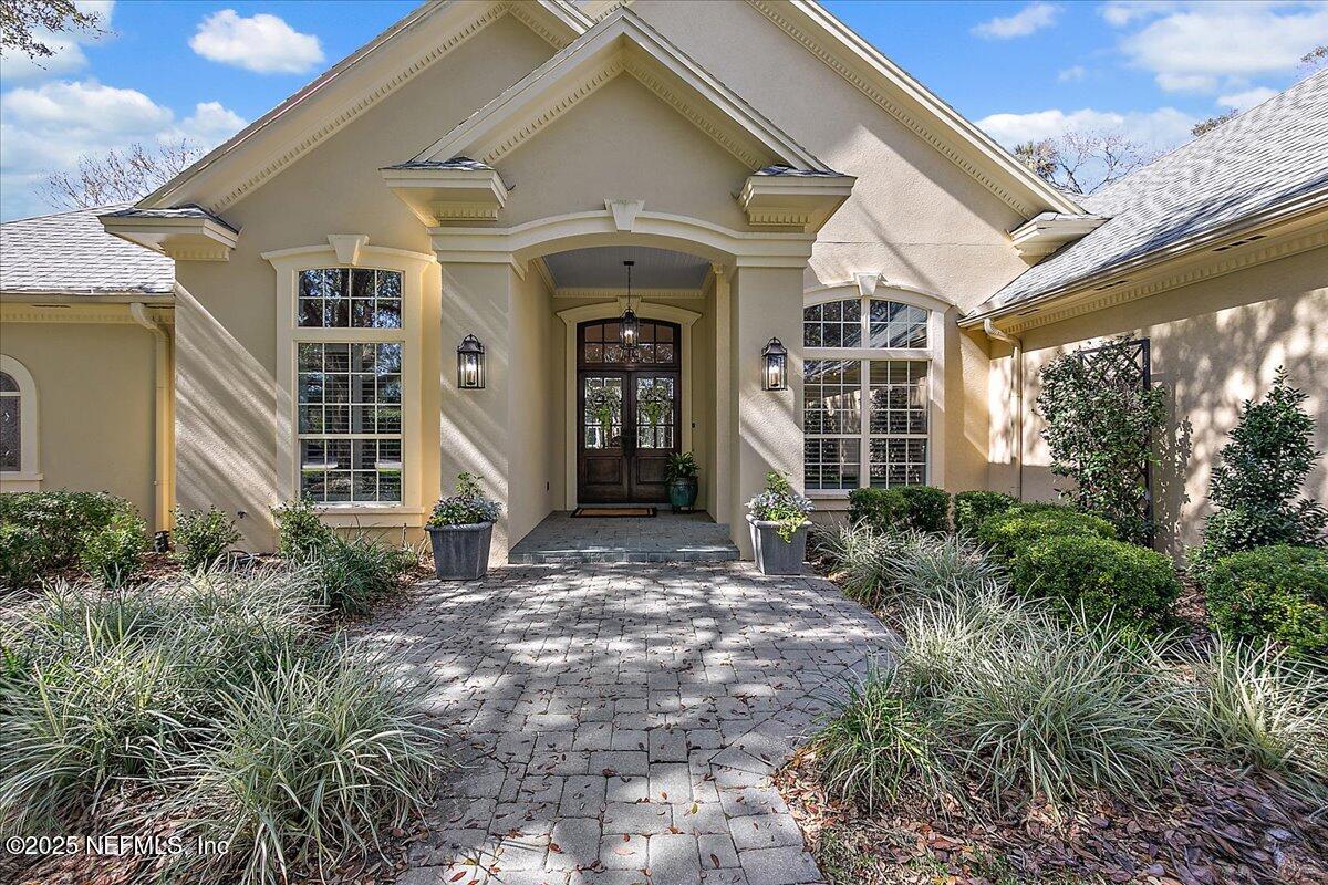 261 LINKSIDE Circle