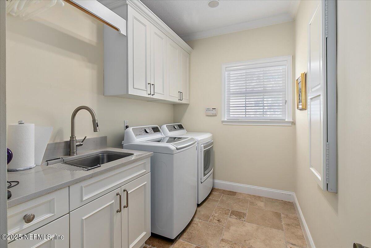 261 LINKSIDE Circle
