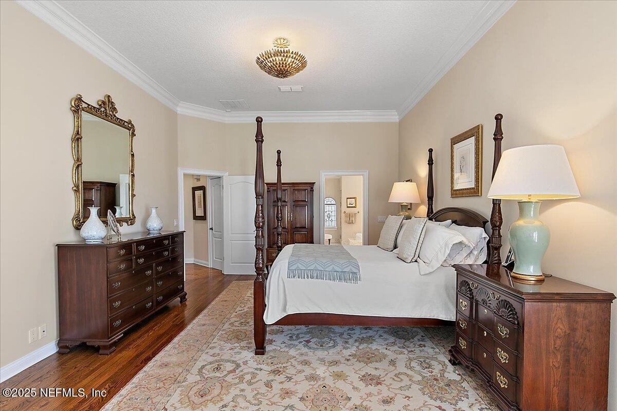 261 LINKSIDE Circle