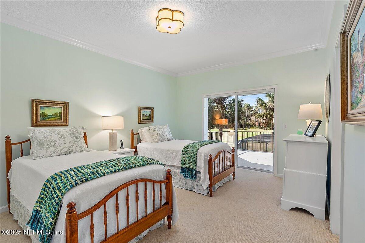 261 LINKSIDE Circle
