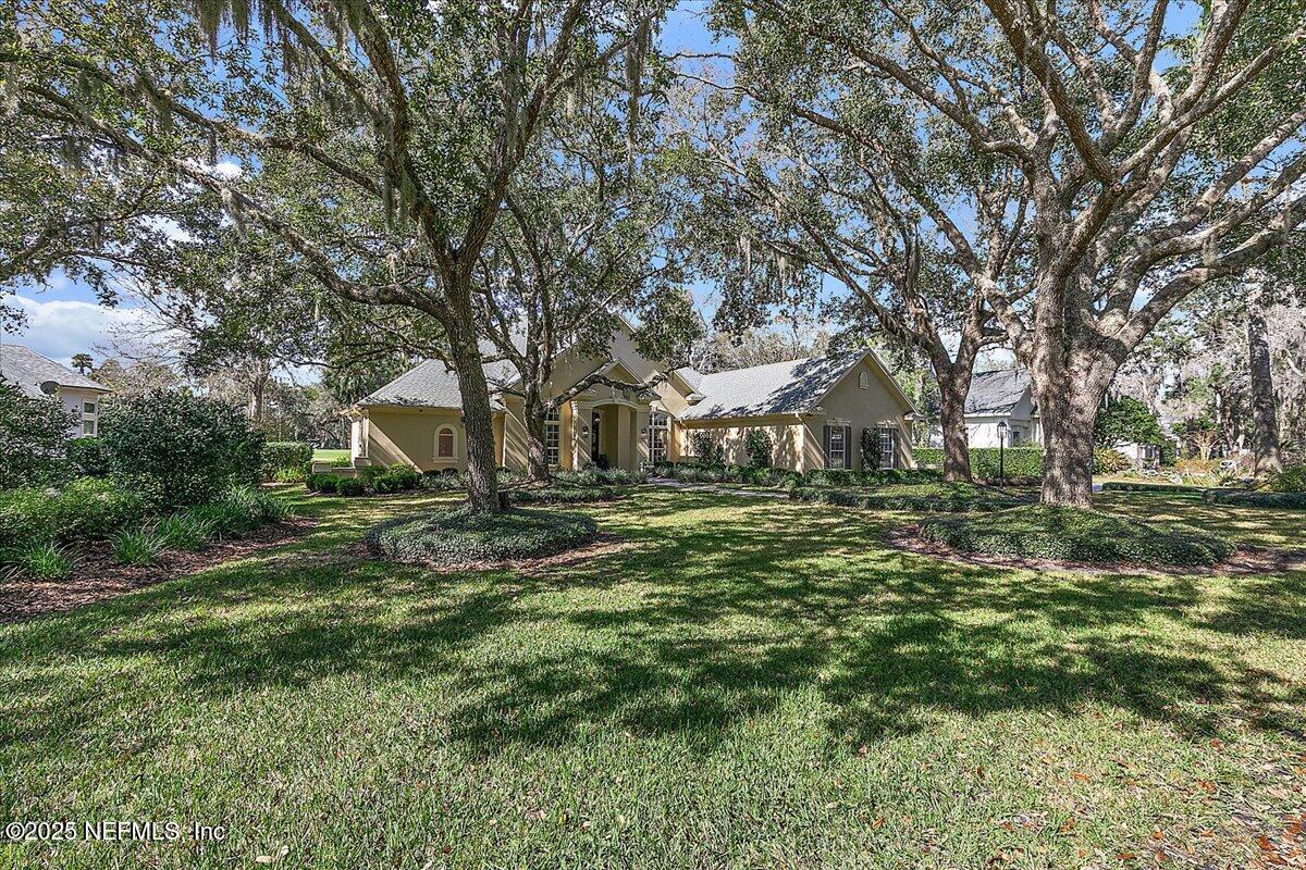 261 LINKSIDE Circle