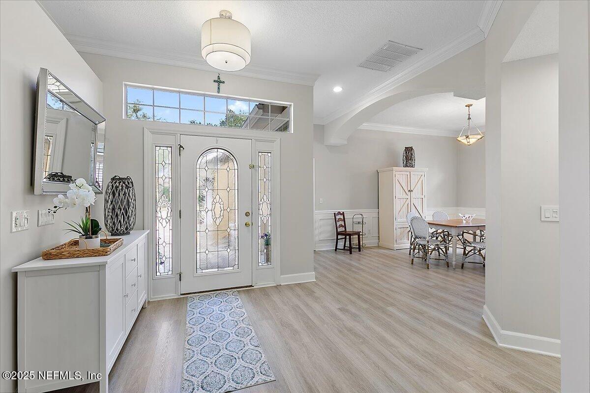 260 WATER'S EDGE Drive