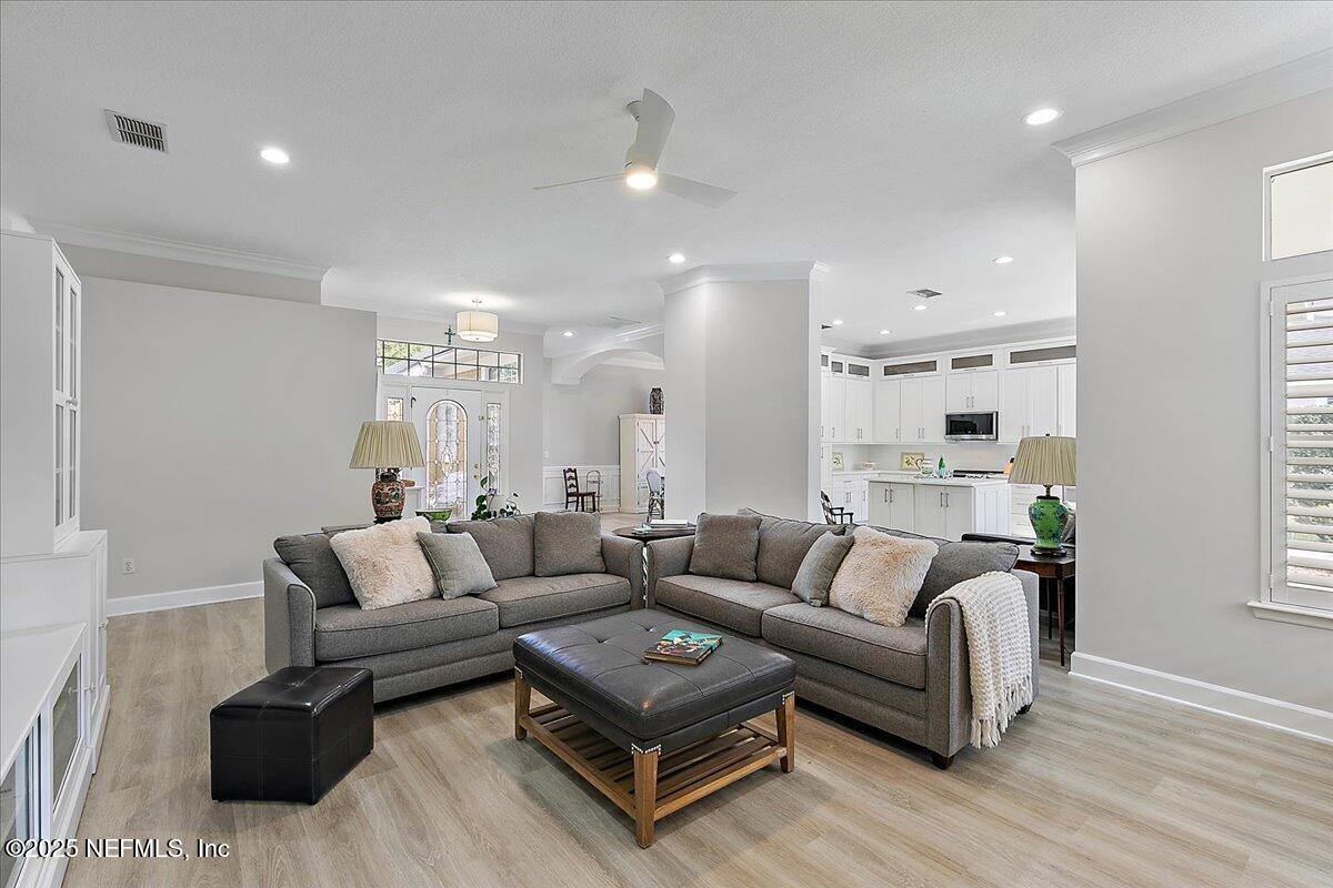 260 WATER'S EDGE Drive