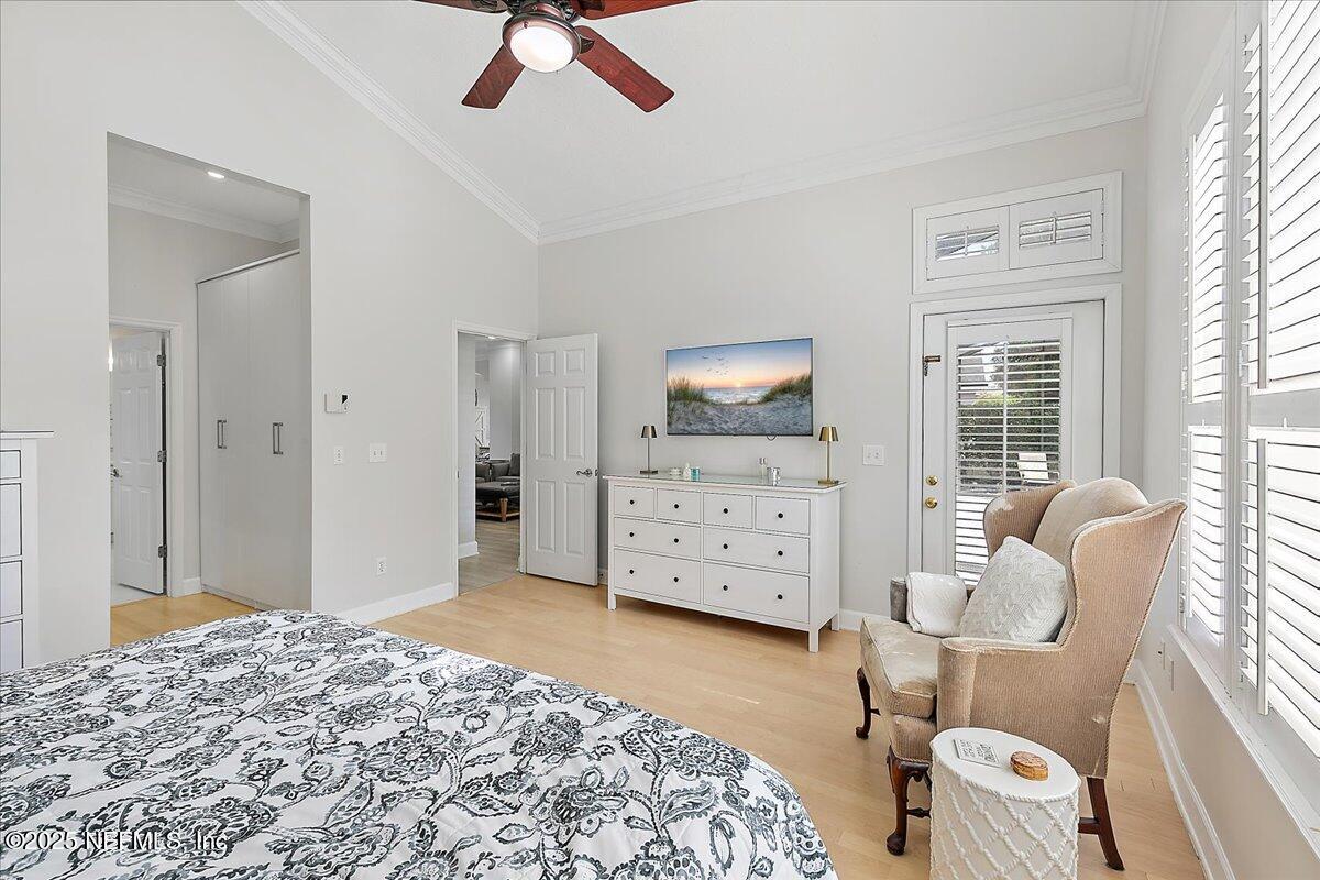 260 WATER'S EDGE Drive