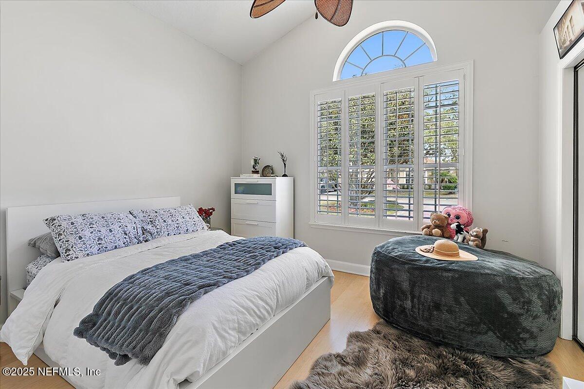260 WATER'S EDGE Drive