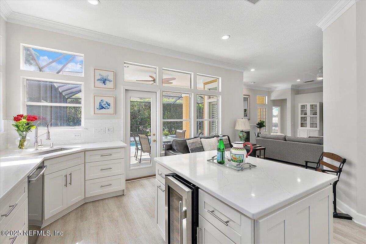 260 WATER'S EDGE Drive