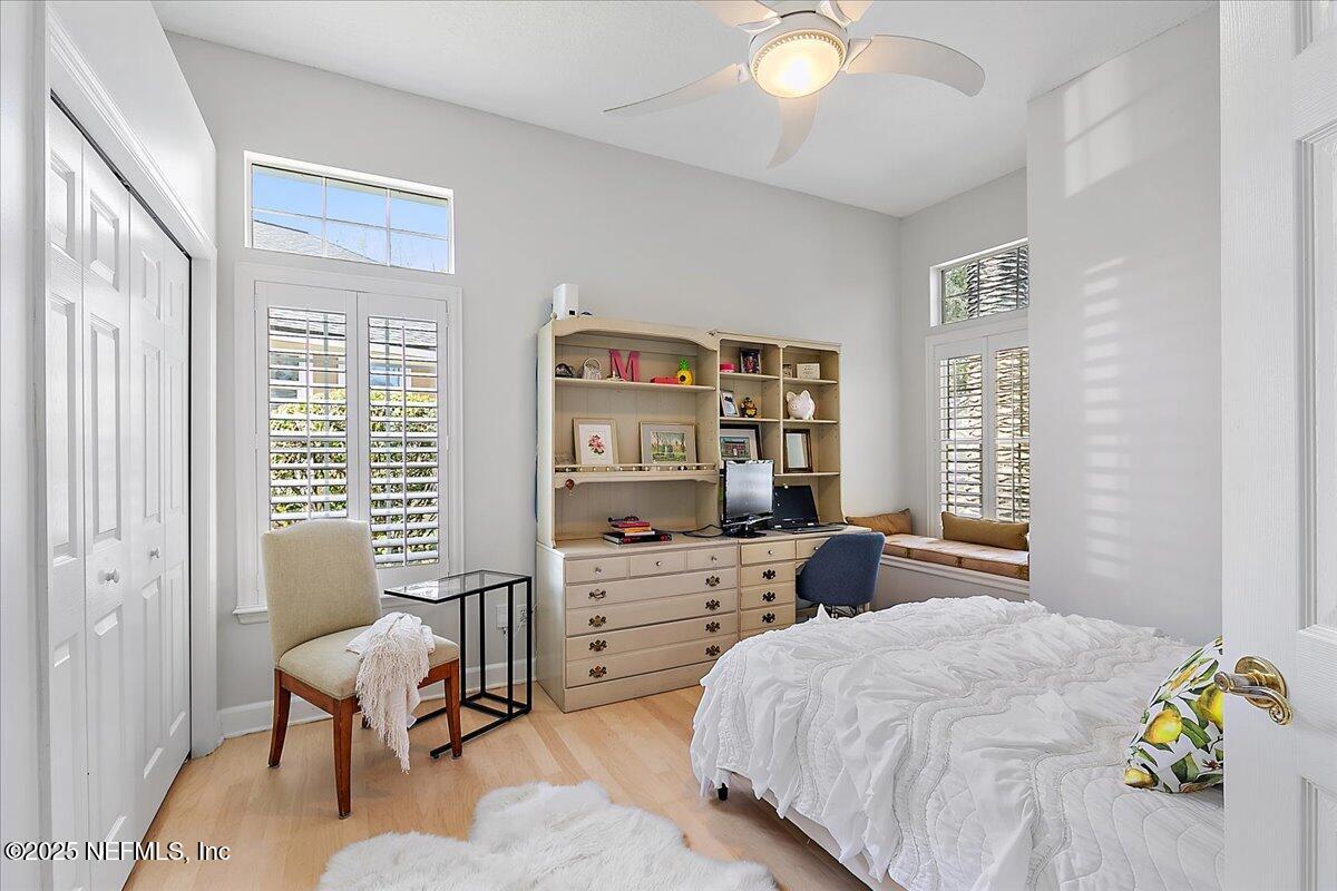 260 WATER'S EDGE Drive