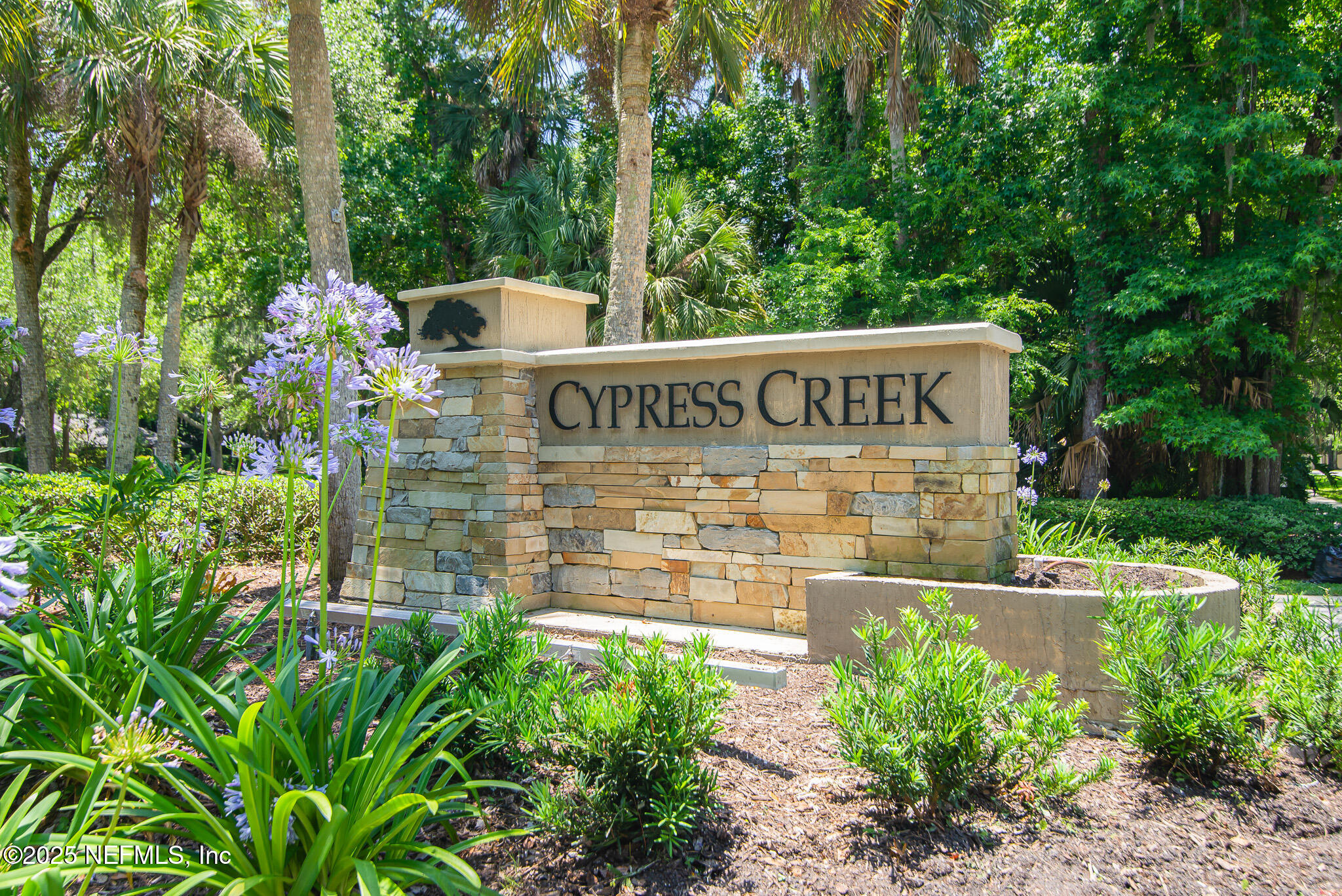3060 CYPRESS CREEK Drive N