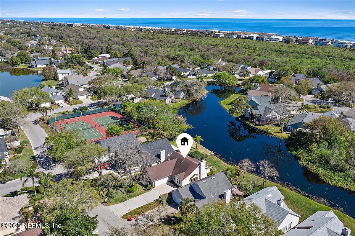 313 CHARLEMAGNE Circle
