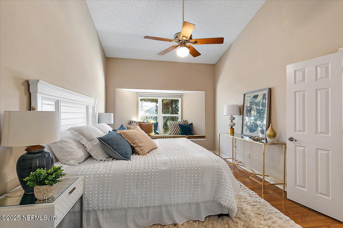 313 CHARLEMAGNE Circle