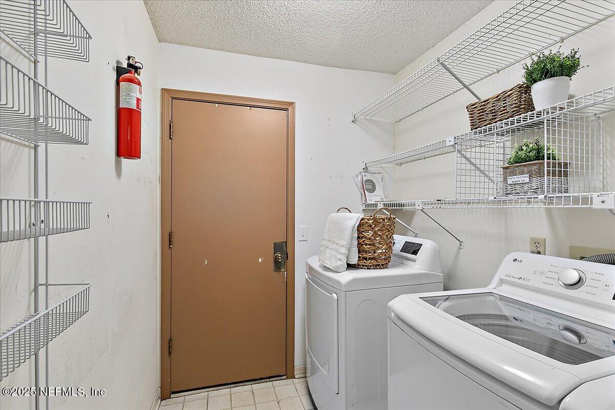 313 CHARLEMAGNE Circle