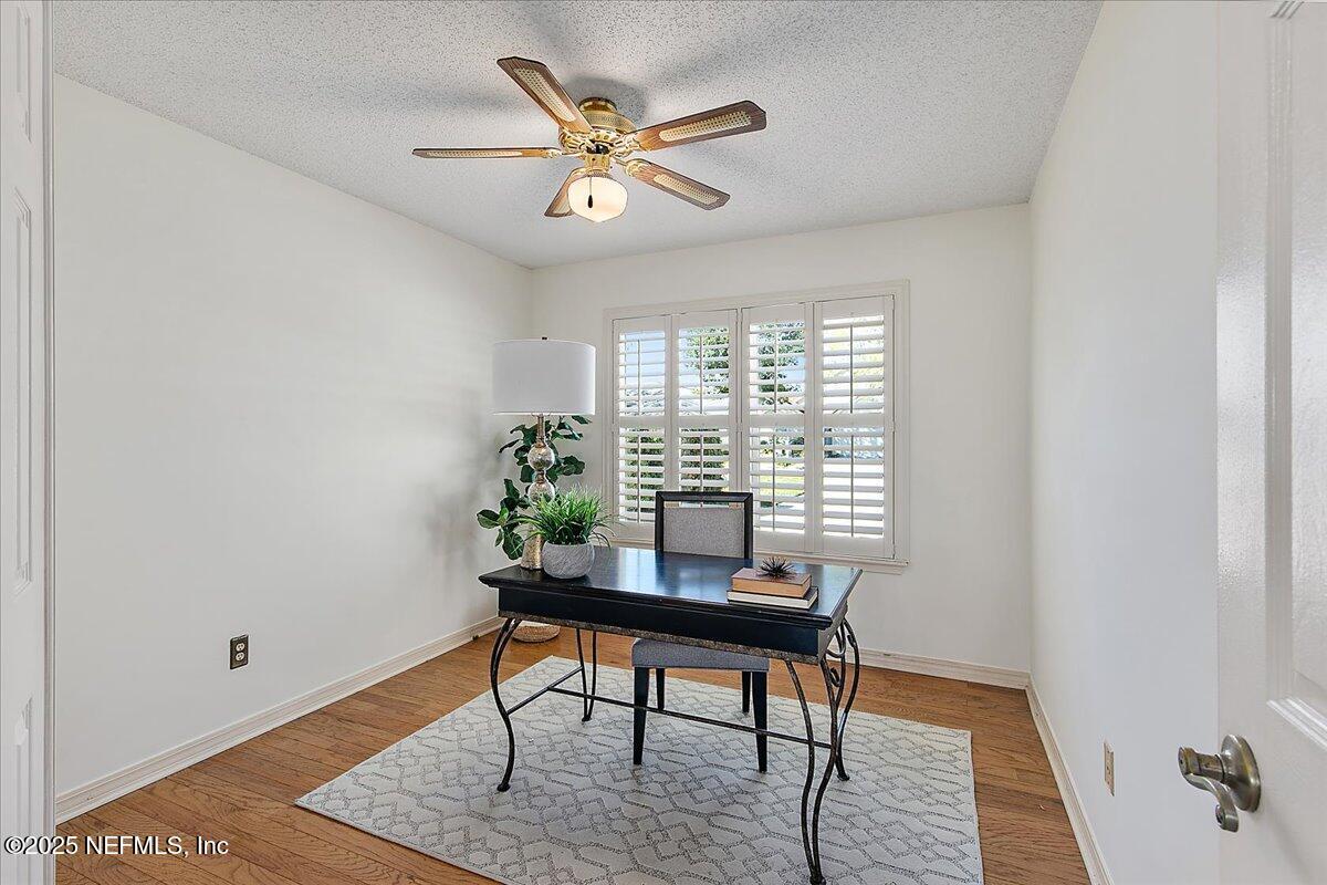 313 CHARLEMAGNE Circle