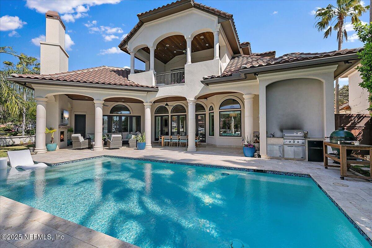 24575 HARBOURVIEW Drive