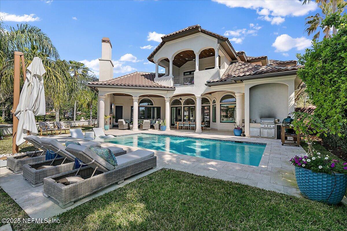 24575 HARBOURVIEW Drive