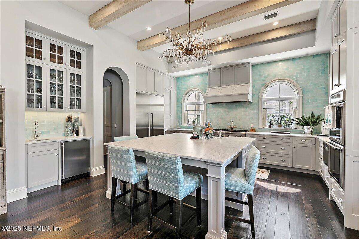 24575 HARBOURVIEW Drive