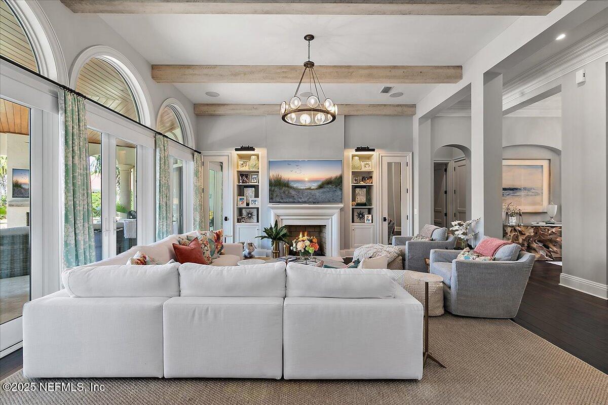 24575 HARBOURVIEW Drive
