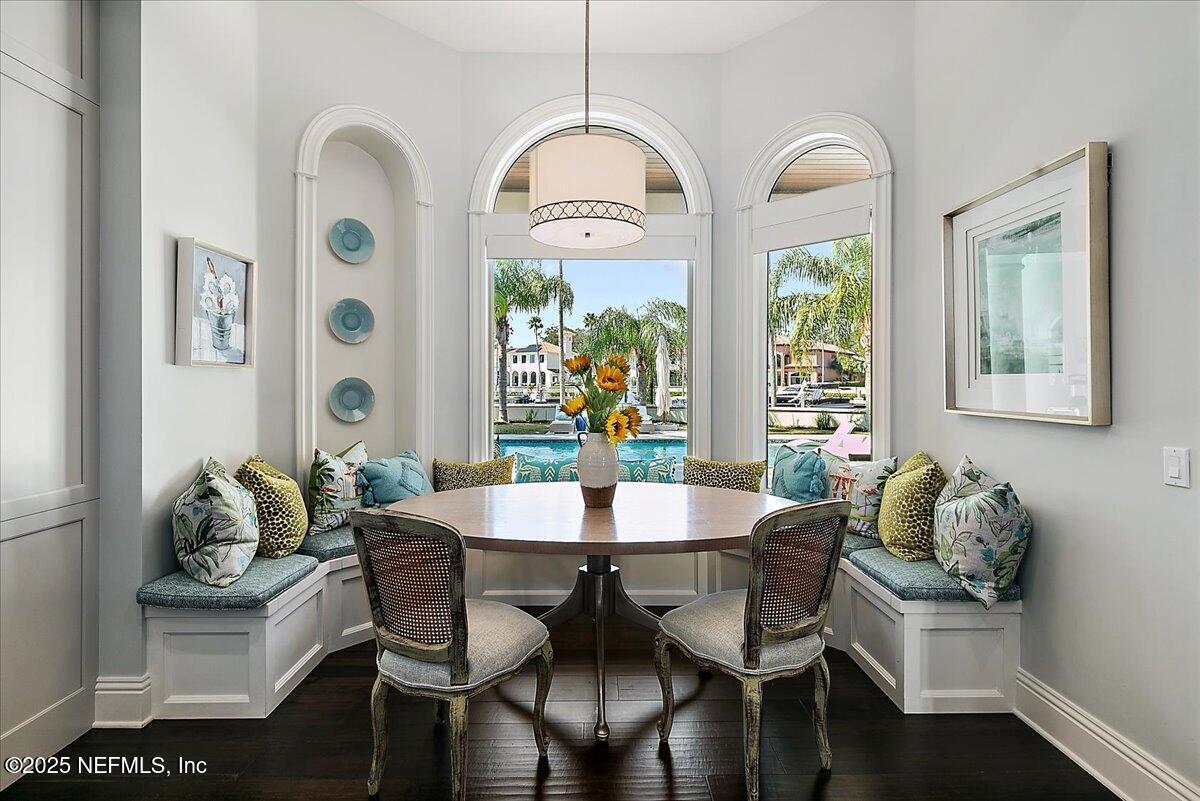 24575 HARBOURVIEW Drive