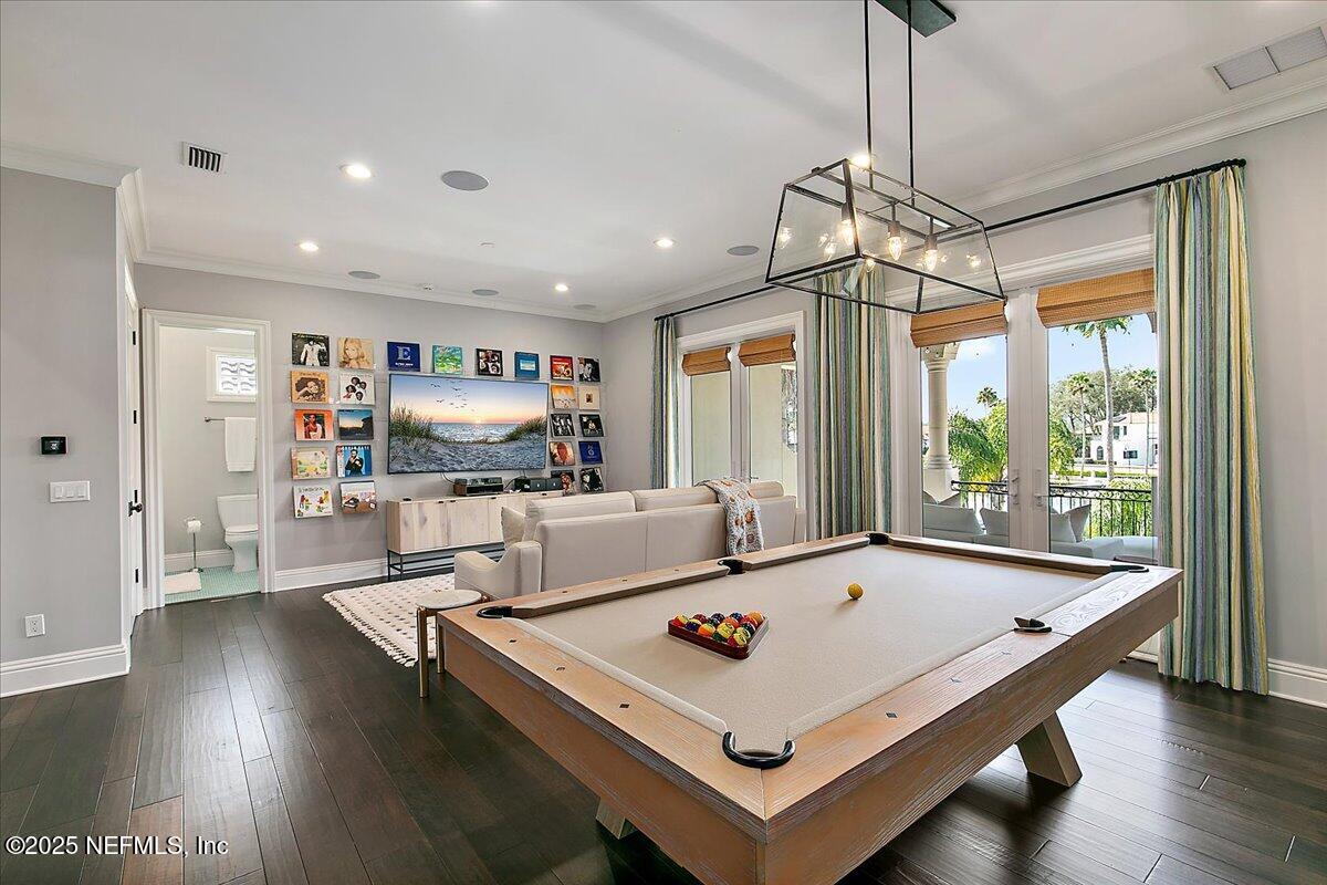 24575 HARBOURVIEW Drive