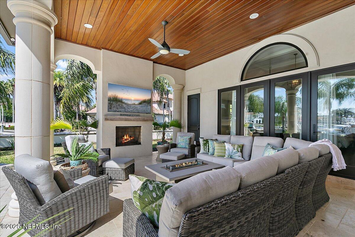 24575 HARBOURVIEW Drive