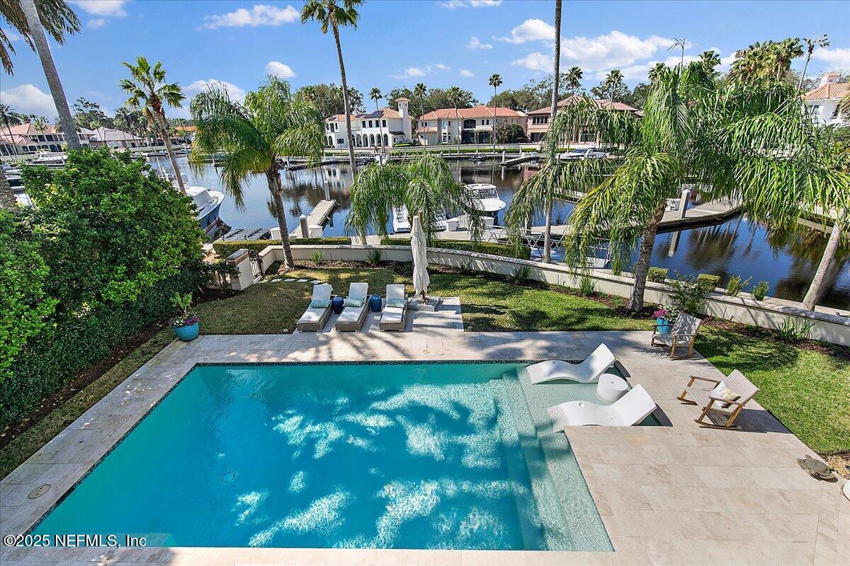 24575 HARBOURVIEW Drive