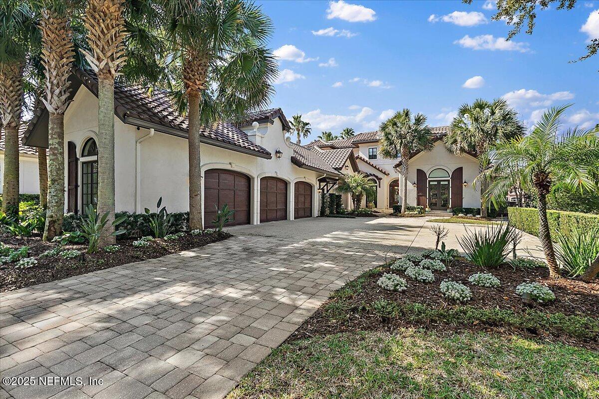 24575 HARBOURVIEW Drive