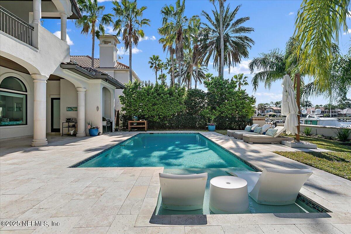 24575 HARBOURVIEW Drive