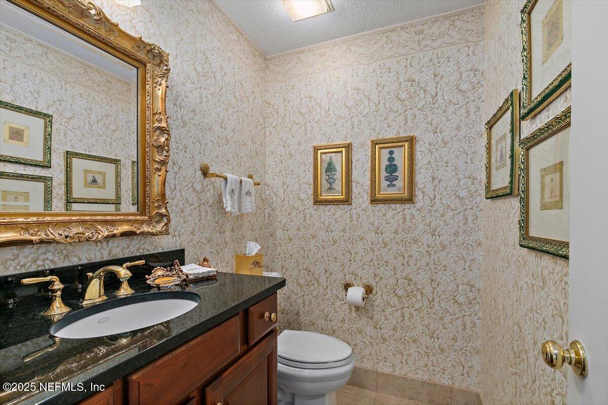 14 SPY GLASS Lane