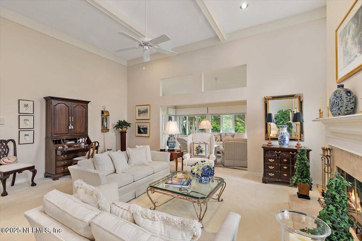 14 SPY GLASS Lane