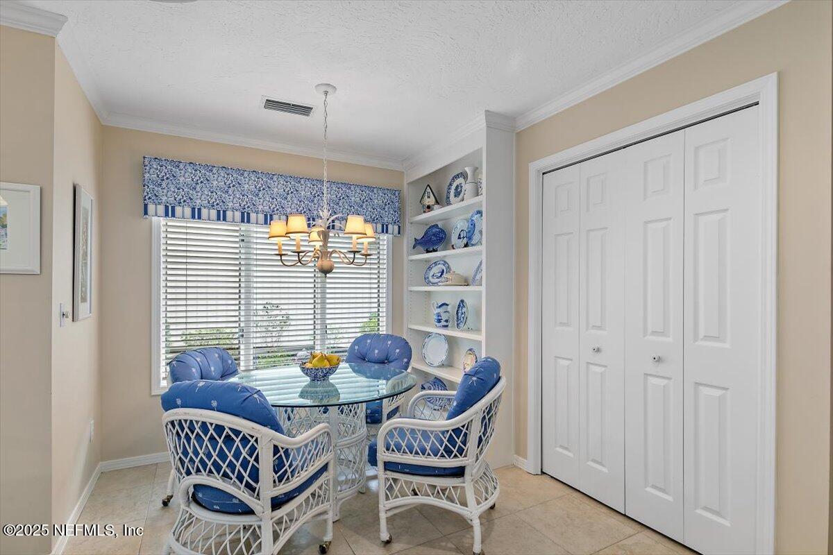14 SPY GLASS Lane