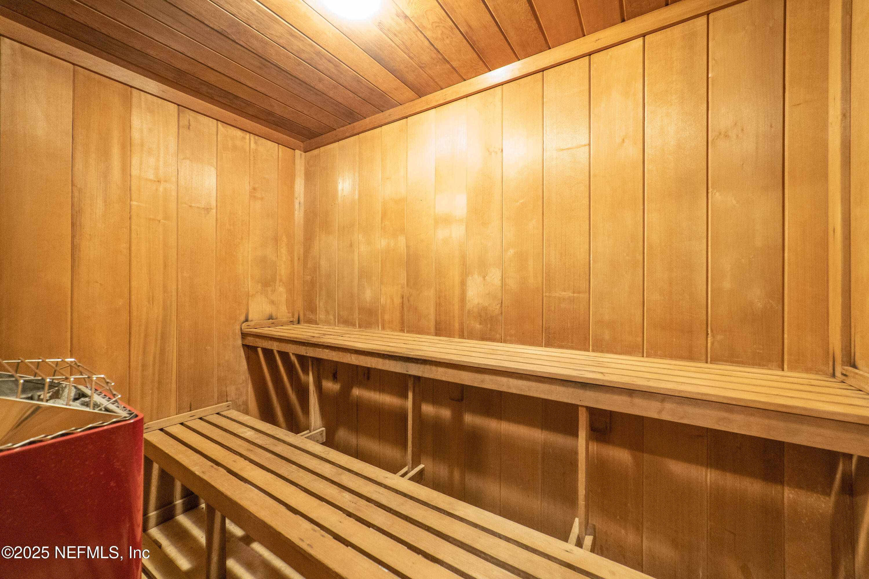 1601 OCEAN Drive, 401