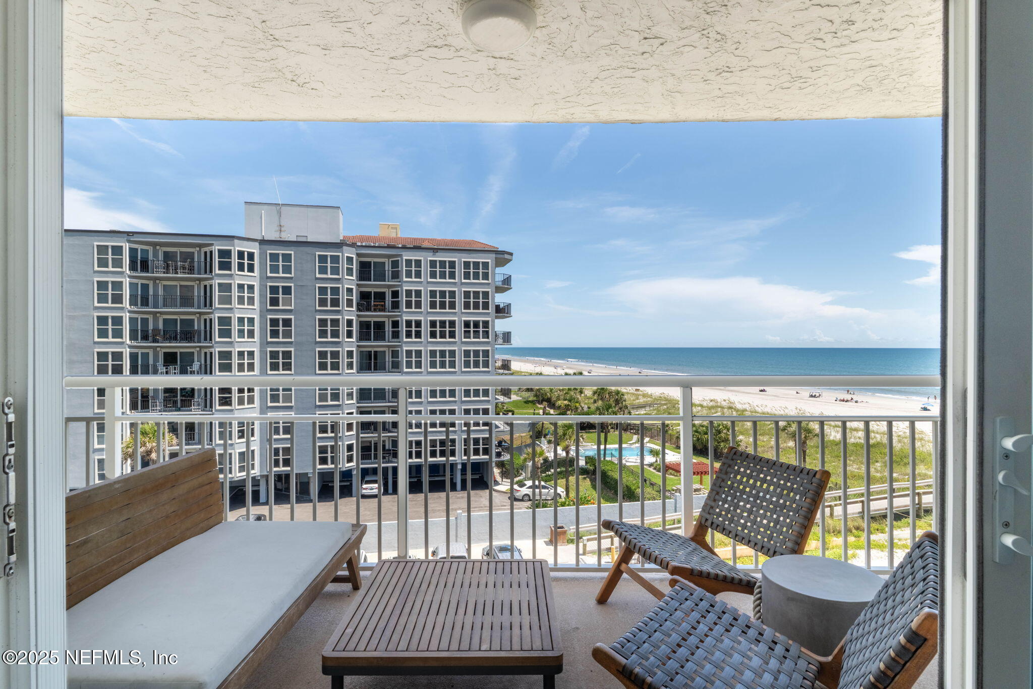 1601 OCEAN Drive, 401